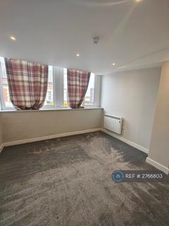 2 bedroom flat to rent, St. Marks House, Portsmouth, PO2