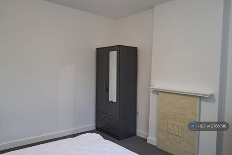 1 bedroom in a house share to rent, Abercairn Road, London, SW16