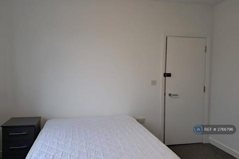 1 bedroom in a house share to rent, Abercairn Road, London, SW16