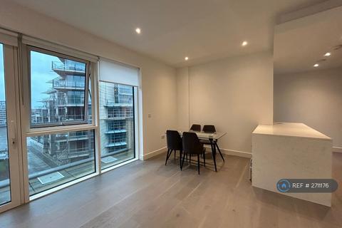 3 bedroom flat to rent, Juniper Drive, London, SW18