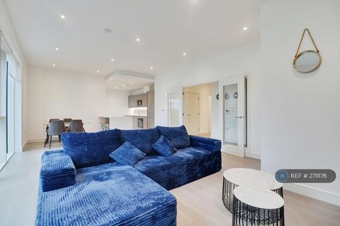 3 bedroom flat to rent, Juniper Drive, London, SW18