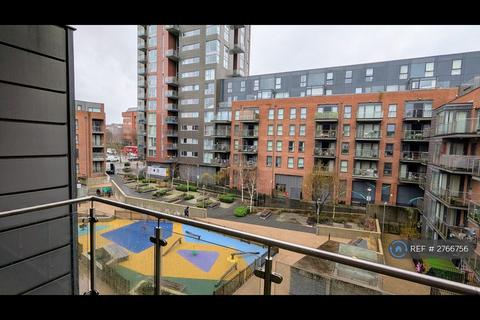 2 bedroom flat to rent, Zenith Close, London, NW9
