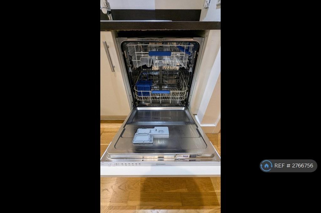 Integrated Full-Sized Dishwasher