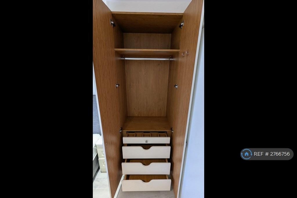 Second Wardrobe In Principal Bedroom