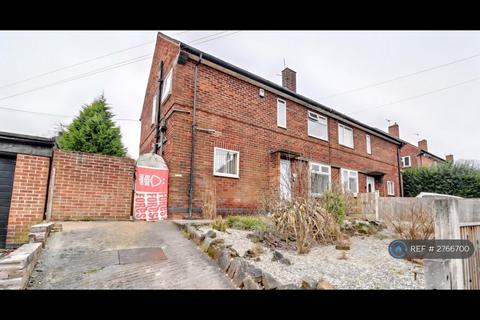 3 bedroom semi-detached house to rent, Walbrook Close, Nottingham, NG8