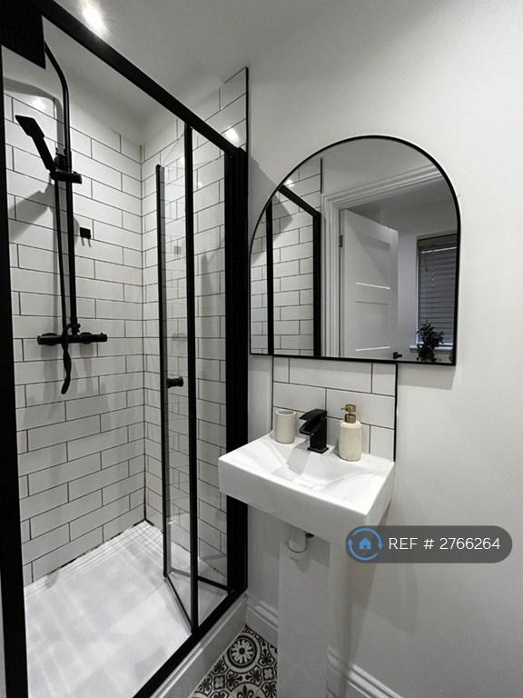 Example En-Suite