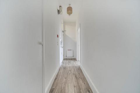 undefined, High Street, Godalming GU7