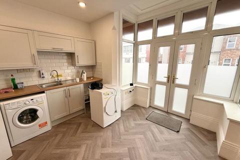 undefined, Isaacs Hill, Cleethorpes DN35