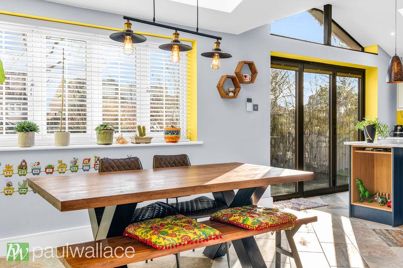 Kitchen / Dining...