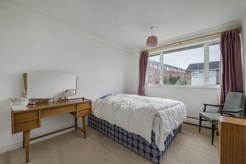 undefined, Langford Place, Sidcup