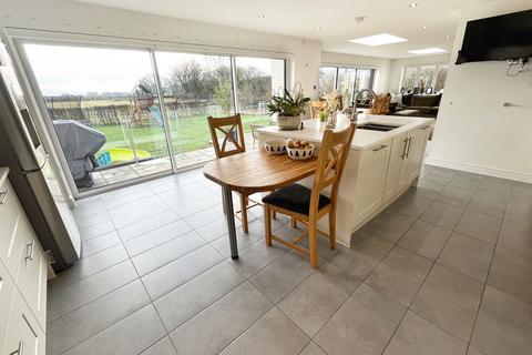 undefined, Tafarn Bach, Trerhyngyll, The Vale of Glamorgan CF71 7TN