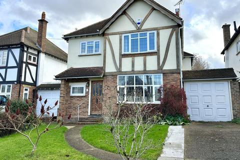 3 bedroom detached house for sale, Chantry Hurst, Epsom