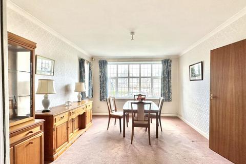3 bedroom detached house for sale, Chantry Hurst, Epsom