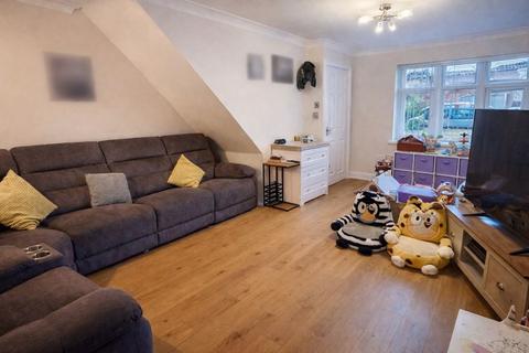 2 bedroom semi-detached house for sale, Bembridge Close, Willenhall