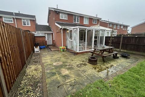 2 bedroom semi-detached house for sale, Bembridge Close, Willenhall