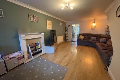 2 bedroom semi-detached house for sale, Bembridge Close, Coppice Farm, Willenhall