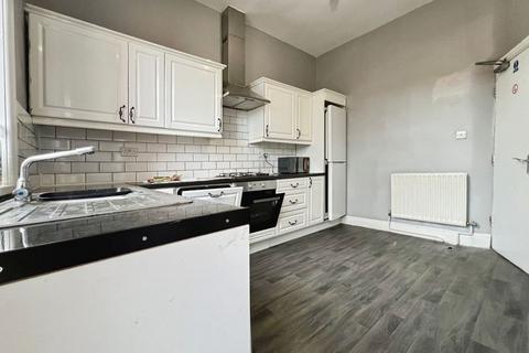 5 bedroom terraced house for sale, Walmersley Road, Bury