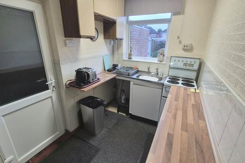 3 bedroom semi-detached house for sale, Amblecote Avenue, Great Barr, Birmingham, B44 9AL