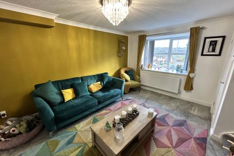 2 bedroom terraced house for sale, Hewitt Close, Penrhyn Bay
