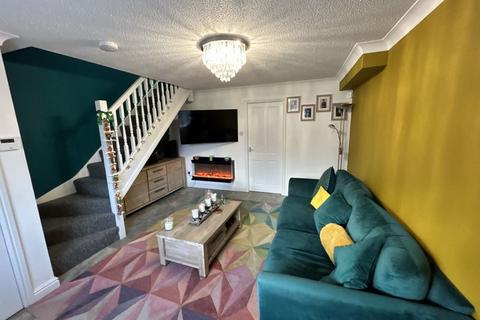 2 bedroom terraced house for sale, Hewitt Close, Penrhyn Bay