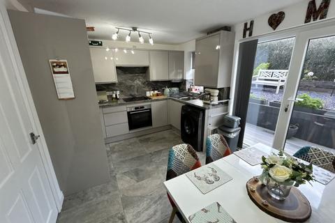 2 bedroom terraced house for sale, Hewitt Close, Penrhyn Bay
