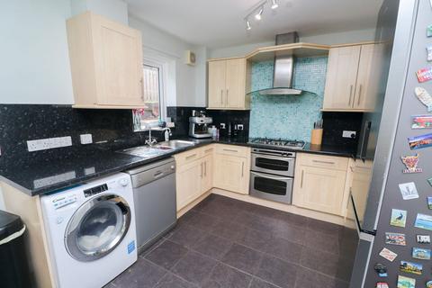 3 bedroom semi-detached house for sale, Valley Crescent, Blaydon
