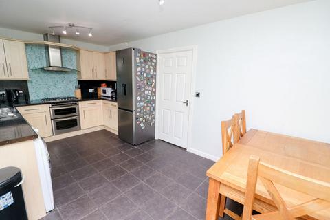 3 bedroom semi-detached house for sale, Valley Crescent, Blaydon