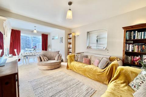 3 bedroom detached house for sale, Chalklands, Bourne End SL8