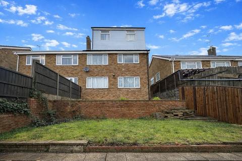 4 bedroom semi-detached house for sale, Devon Road, Luton