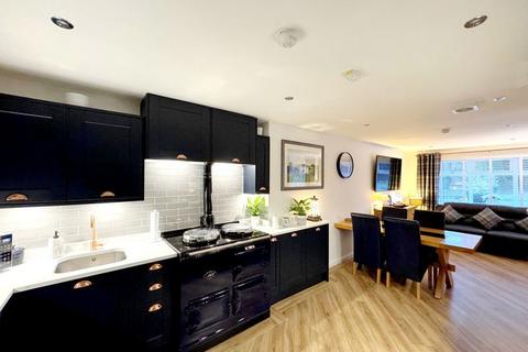 4 bedroom terraced house for sale, Manor Road, Gartcosh
