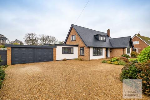 4 bedroom detached house for sale, Parkland Close, Norwich NR12