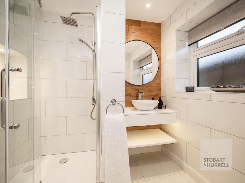 En-suite Details