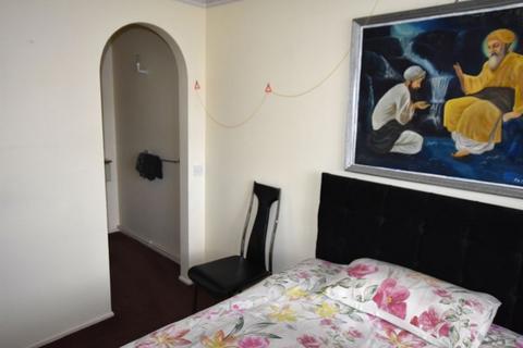 undefined, Bladon Gardens, North Harrow