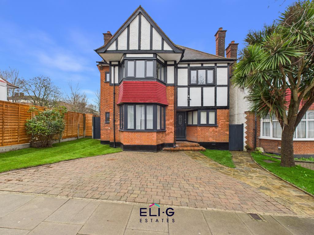 4 bed, fully refurbished, detached house for sale