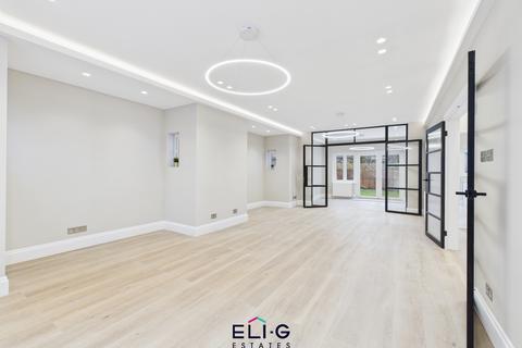 4 bedroom detached house for sale, Shirehall Park, NW4