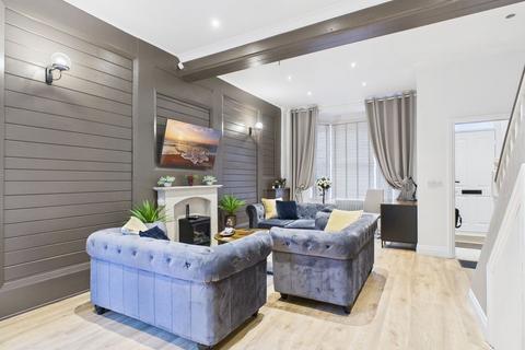 3 bedroom end of terrace house for sale, Westferry Road, London