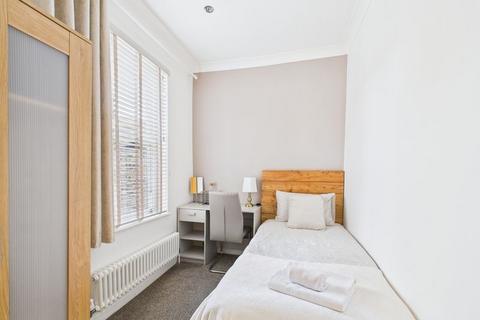 3 bedroom end of terrace house for sale, Westferry Road, London