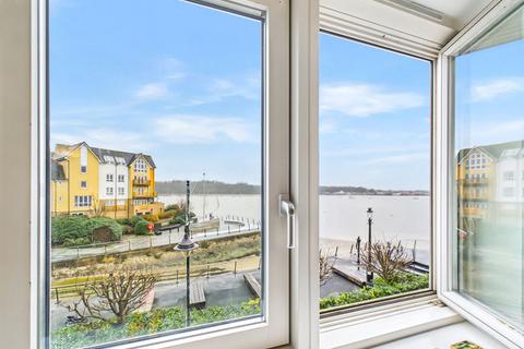 2 bedroom apartment for sale, Phalarope Way, Chatham