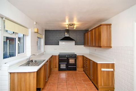 3 bedroom semi-detached house for sale, Brownhills Road, Cannock WS11