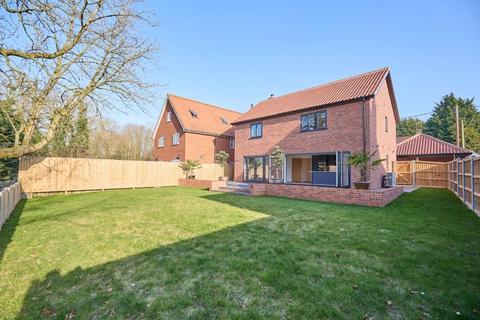 4 bedroom detached house to rent, The Street, Great Cressingham IP25