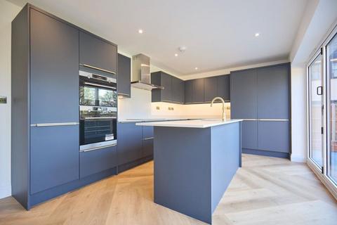 4 bedroom detached house to rent, The Street, Great Cressingham IP25