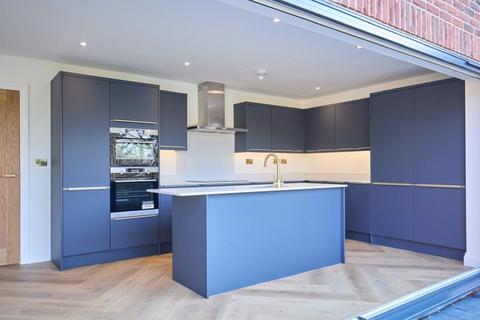 4 bedroom detached house to rent, The Street, Great Cressingham IP25