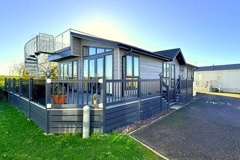 3 bedroom lodge for sale, Rye Harbour Road, Rye Harbour TN31