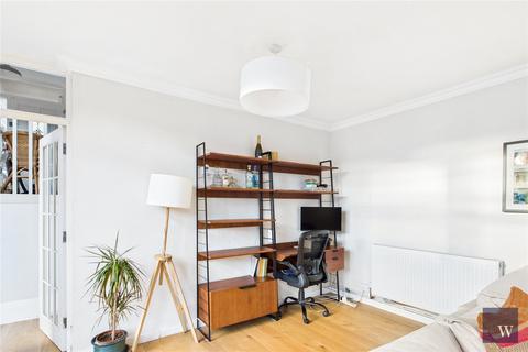 3 bedroom property to rent, Cherry Laurel Walk, London, SW2