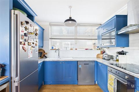 3 bedroom property to rent, Cherry Laurel Walk, London, SW2