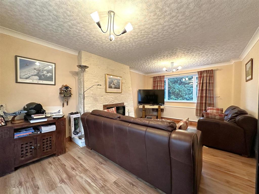 Generous Lounge 436