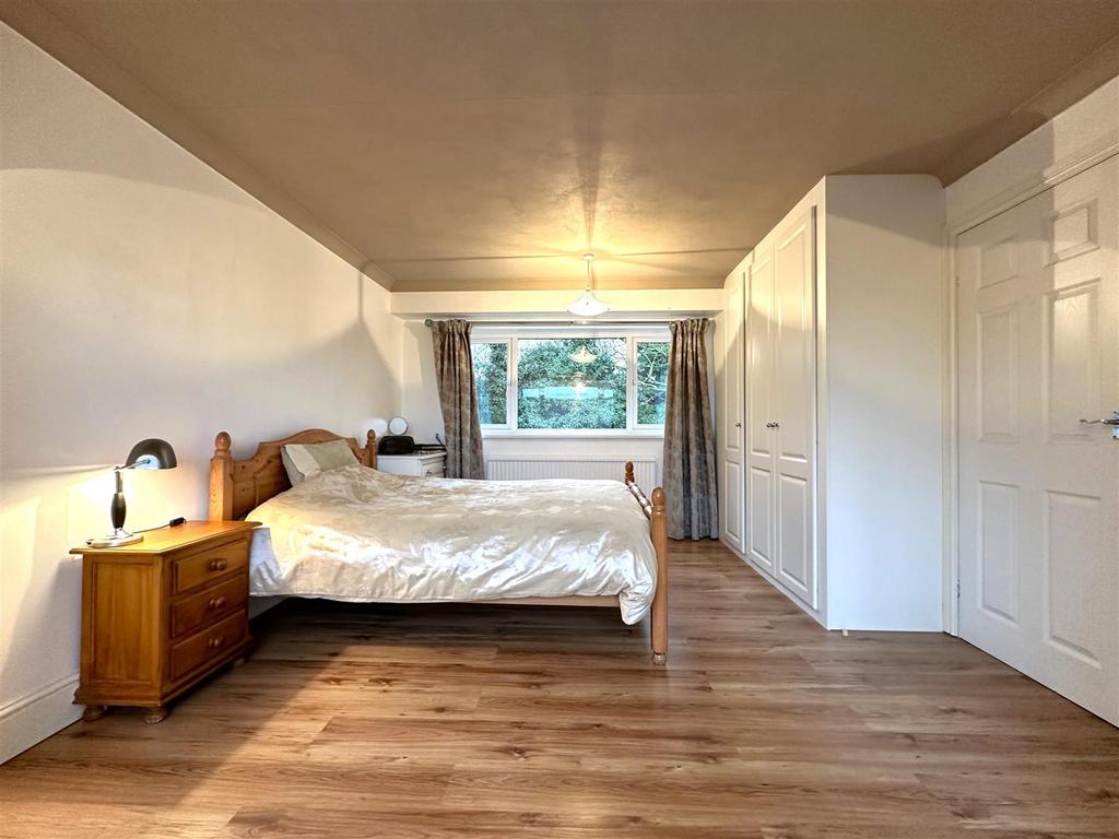 Master Bedroom 447
