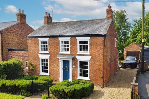 3 bedroom house for sale - Fosse Lane, Thorpe-On-The-Hill, Lincoln