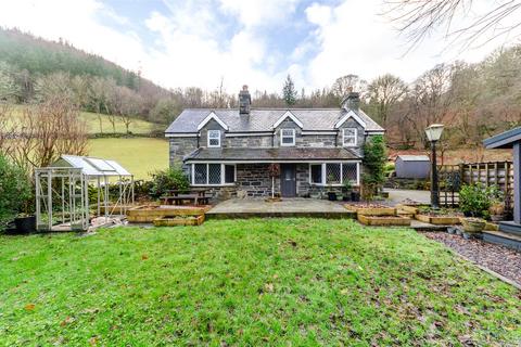 undefined, Ffordd Gethin, Betws-y-Coed, Conwy, LL24