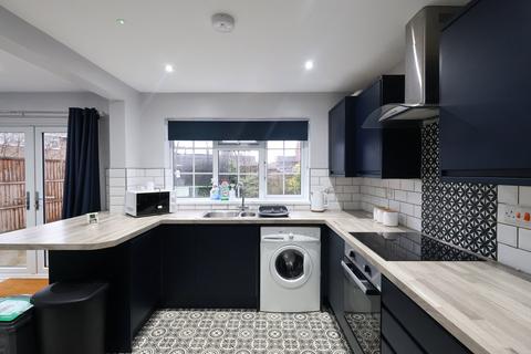 4 bedroom detached house for sale, Bittern Avenue, Gloucester GL4